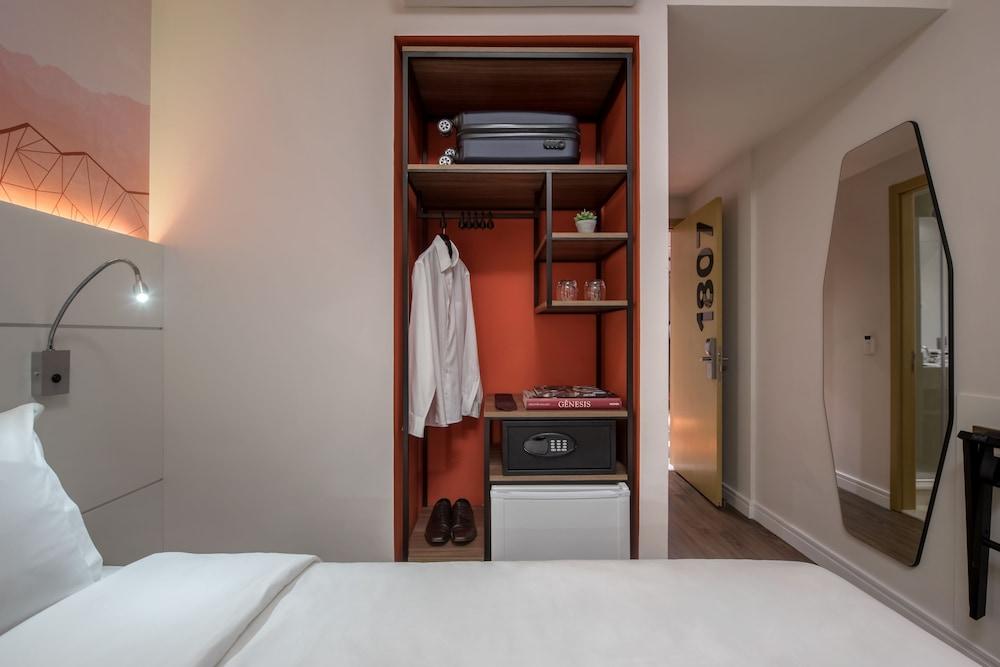 Intercity Baixa Hotel